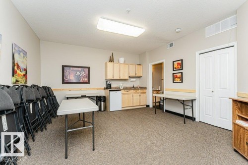 206 8528 82 Avenue, Edmonton, AB - Indoor