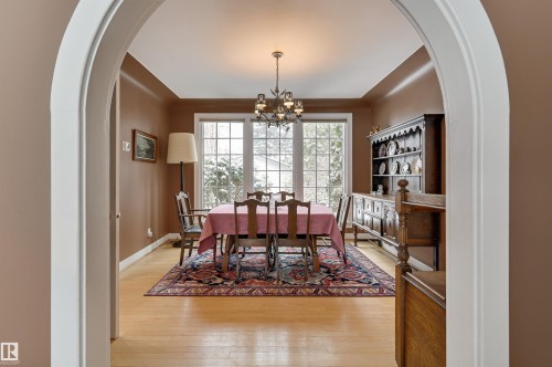 106 St George'S Crescent, Edmonton, AB - Indoor Photo Showing Dining Room