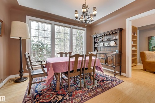 106 St George'S Crescent, Edmonton, AB - Indoor Photo Showing Dining Room