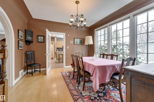 106 St George'S Crescent, Edmonton, AB - Indoor Photo Showing Dining Room