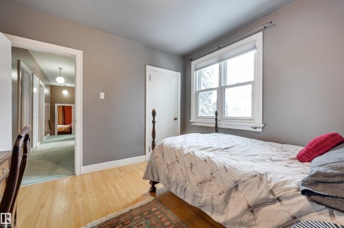 106 St George'S Crescent, Edmonton, AB - Indoor Photo Showing Bedroom
