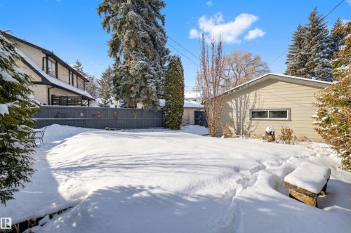 106 St George'S Crescent, Edmonton, AB - Outdoor