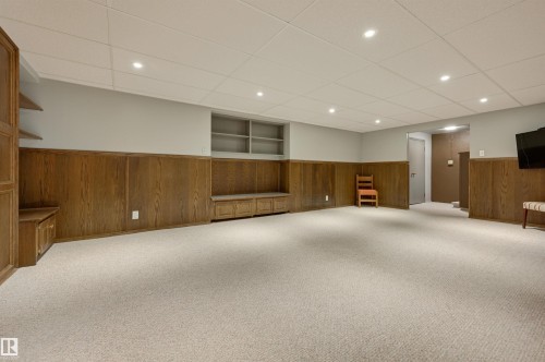 106 St George'S Crescent, Edmonton, AB - Indoor Photo Showing Basement