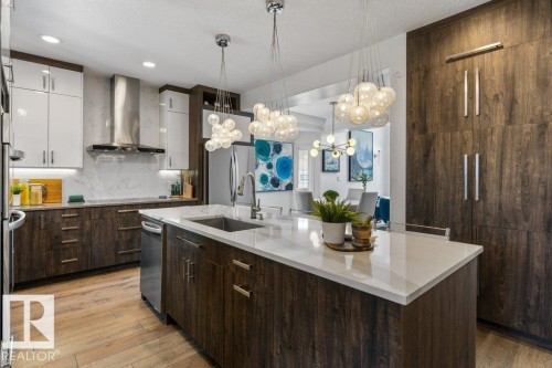 44 Kenilworth Crescent, St. Albert, AB - Indoor Photo Showing Kitchen With Upgraded Kitchen