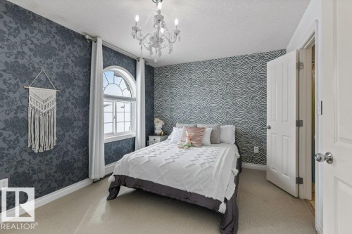 44 Kenilworth Crescent, St. Albert, AB - Indoor Photo Showing Bedroom