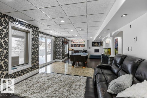44 Kenilworth Crescent, St. Albert, AB - Indoor