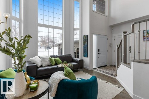 44 Kenilworth Crescent, St. Albert, AB - Indoor