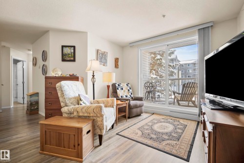 128 4309 33 Street, Stony Plain, AB - Indoor Photo Showing Living Room