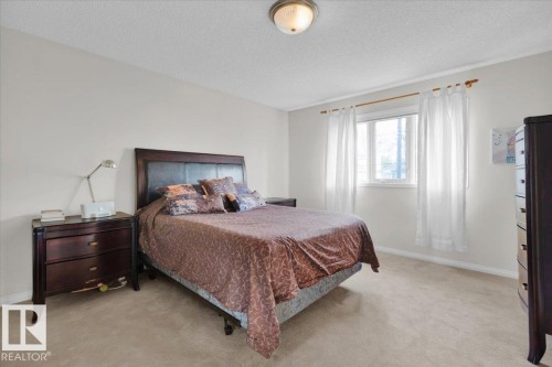 9615 101 Street, Edmonton, AB - Indoor Photo Showing Bedroom