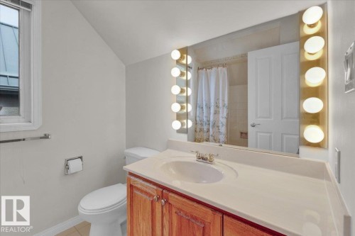 9615 101 Street, Edmonton, AB - Indoor Photo Showing Bathroom