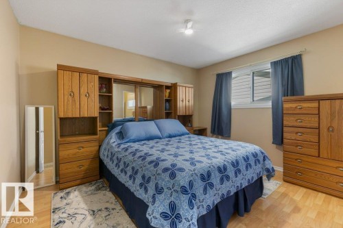 59 Springfield Crescent, St. Albert, AB - Indoor Photo Showing Bedroom