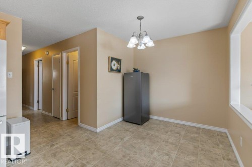59 Springfield Crescent, St. Albert, AB - Indoor Photo Showing Other Room