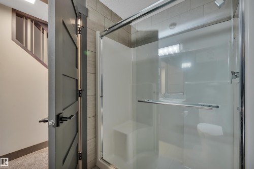 136 Kirpatrick Crescent, Leduc, AB - Indoor Photo Showing Bathroom