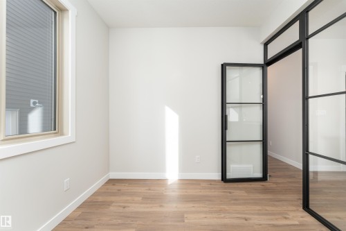 10 Gable Common, Spruce Grove, AB - Indoor Photo Showing Other Room