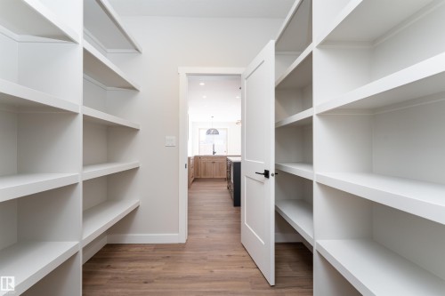 10 Gable Common, Spruce Grove, AB - Indoor With Storage
