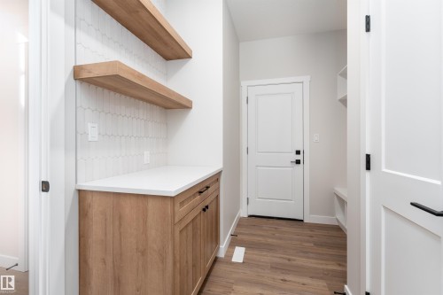 10 Gable Common, Spruce Grove, AB - Indoor Photo Showing Other Room