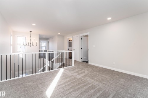 10 Gable Common, Spruce Grove, AB - Indoor Photo Showing Other Room