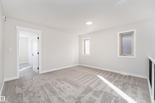 10 Gable Common, Spruce Grove, AB - Indoor Photo Showing Other Room
