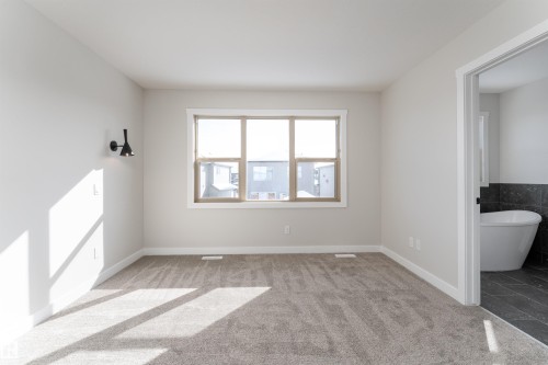 10 Gable Common, Spruce Grove, AB - Indoor Photo Showing Other Room