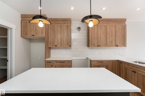 10 Gable Common, Spruce Grove, AB - Indoor Photo Showing Kitchen