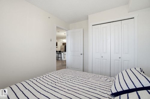 420 3315 James Mowatt Trail, Edmonton, AB - Indoor Photo Showing Bedroom
