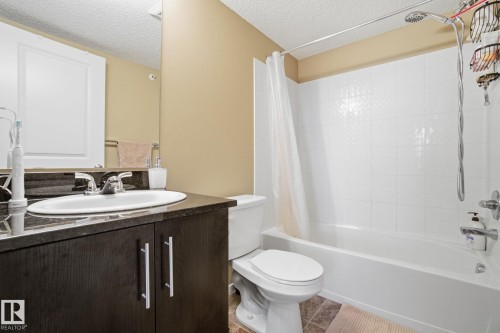 420 3315 James Mowatt Trail, Edmonton, AB - Indoor Photo Showing Bathroom