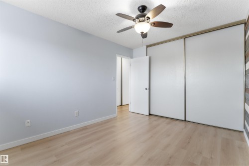 151 Marlborough Place, Edmonton, AB - Indoor Photo Showing Other Room