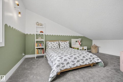 9012 92 Avenue, Edmonton, AB - Indoor Photo Showing Bedroom