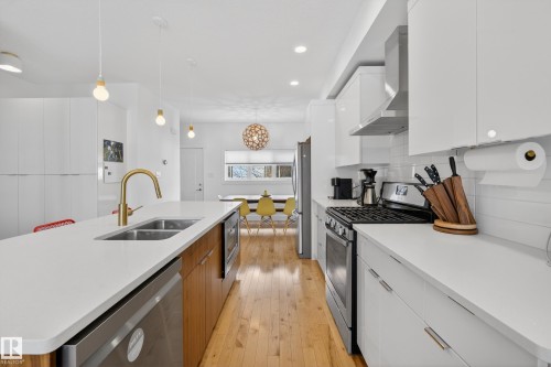 9012 92 Avenue, Edmonton, AB - Indoor Photo Showing Kitchen With Stainless Steel Kitchen With Double Sink With Upgraded Kitchen