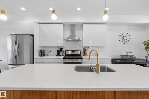 9012 92 Avenue, Edmonton, AB - Indoor Photo Showing Kitchen With Double Sink With Upgraded Kitchen