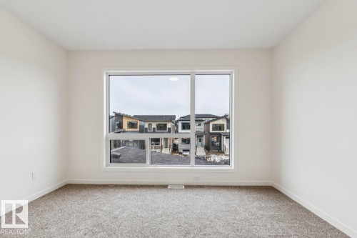 324 30 Street, Edmonton, AB - Indoor Photo Showing Other Room