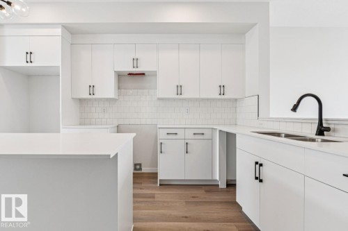 319 30 Street, Edmonton, AB - Indoor Photo Showing Kitchen With Double Sink