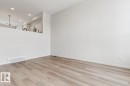 319 30 Street, Edmonton, AB  - Indoor Photo Showing Other Room 