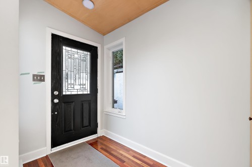 9716 88 Avenue, Edmonton, AB - Indoor Photo Showing Other Room