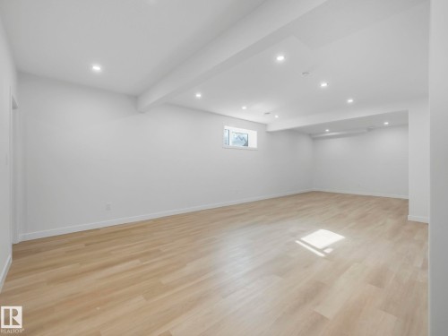 3138 Magpie Wy, Edmonton, AB - Indoor