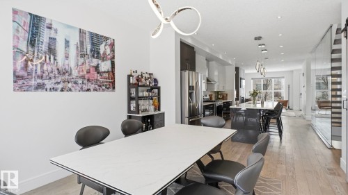 10817 75 Avenue, Edmonton, AB - Indoor