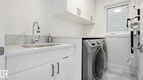 10817 75 Avenue, Edmonton, AB - Indoor Photo Showing Laundry Room