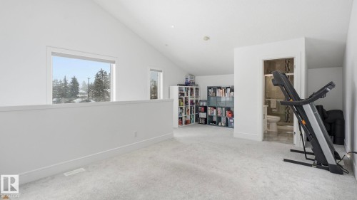 10817 75 Avenue, Edmonton, AB - Indoor Photo Showing Other Room