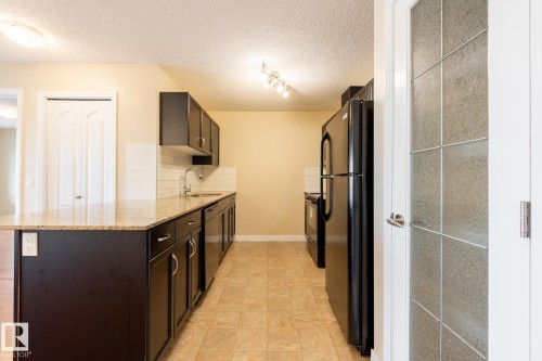 303 12650 142 Avenue, Edmonton, AB - Indoor Photo Showing Kitchen