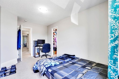 2743 Collins Crescent, Edmonton, AB - Indoor Photo Showing Bedroom
