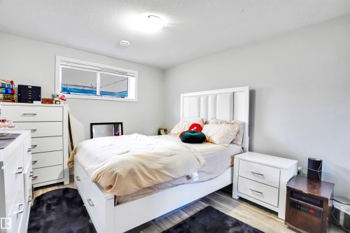 2743 Collins Crescent, Edmonton, AB - Indoor Photo Showing Bedroom