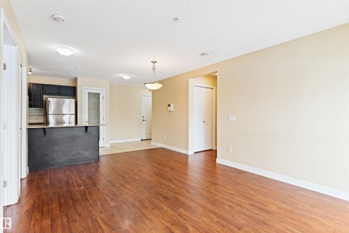 103 12660 142 Avenue, Edmonton, AB - Indoor Photo Showing Kitchen