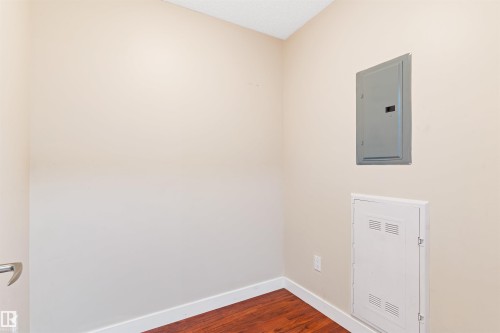 103 12660 142 Avenue, Edmonton, AB - Indoor Photo Showing Other Room