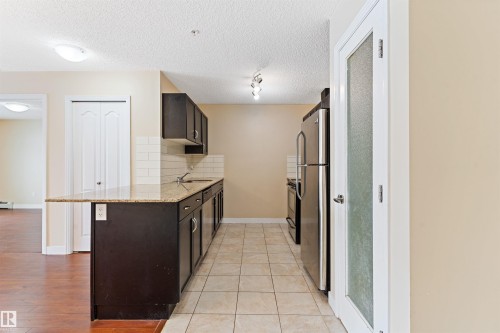 103 12660 142 Avenue, Edmonton, AB - Indoor Photo Showing Kitchen
