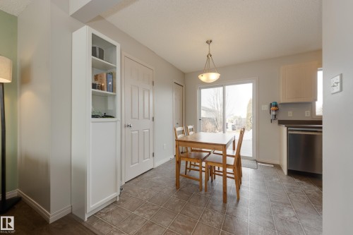 2376 30 Avenue, Edmonton, AB - Indoor