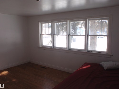 5118 53 Street, Barrhead, AB - Indoor Photo Showing Other Room