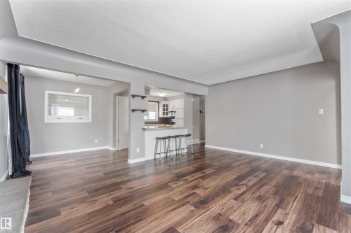 7316 82 Street, Edmonton, AB - Indoor