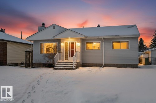 7316 82 Street  Edmonton, AB T6C 2X1