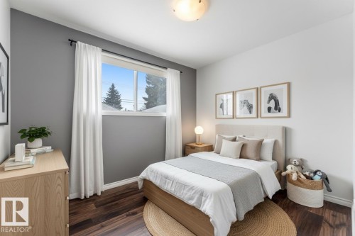 7316 82 Street, Edmonton, AB - Indoor Photo Showing Bedroom