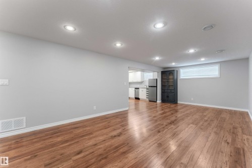 7316 82 Street, Edmonton, AB - Indoor